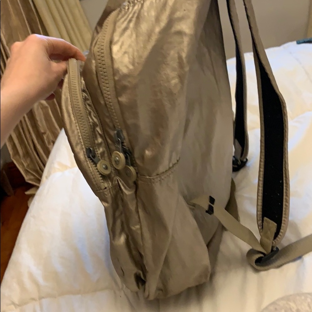 Kipling back pack ! - Picture 3 of 8